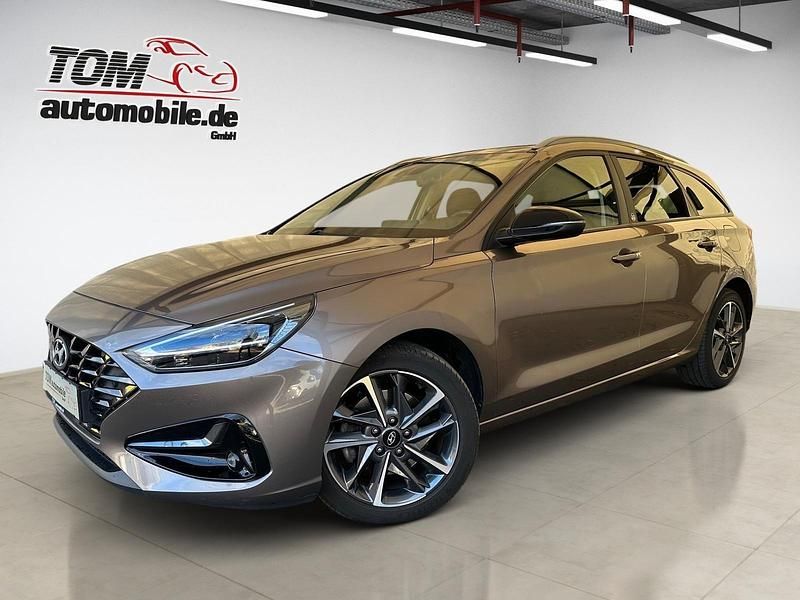 Grau Gebraucht 2022 Hyundai i30 Edition 30+ Kleinwagen | 12.350 € (Fairer Preis) - Bild 1/4