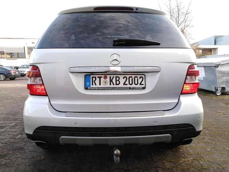 Gebraucht Mercedes ML320 224 PS (164 kW) 2008 Iridiumsilber  metalliclack SUV