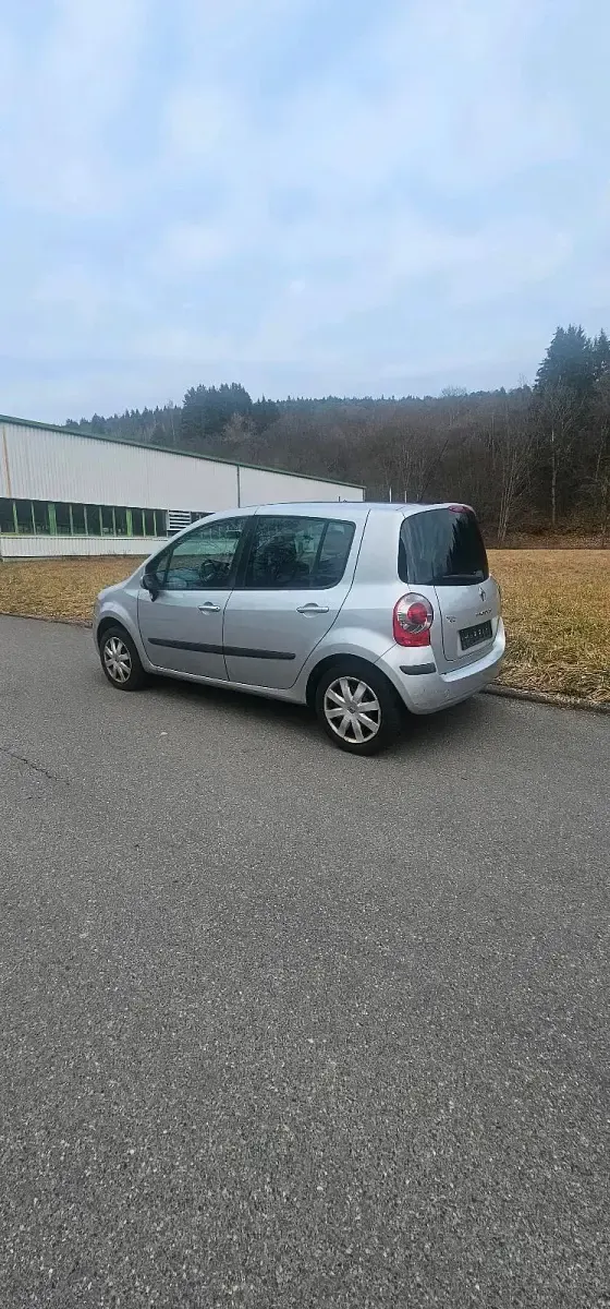 Gebraucht Renault Modus 88 PS (64 kW) 2007 Silber Van / Kleinbus