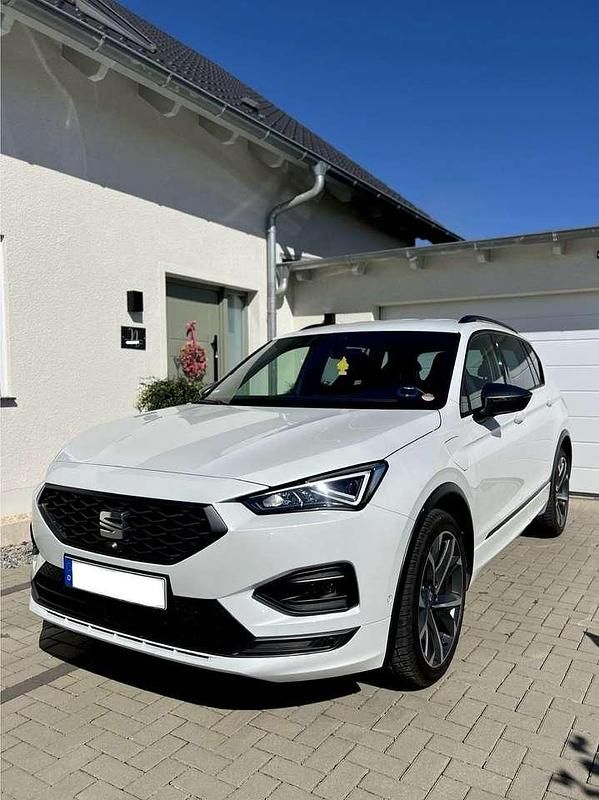 Weiß Gebraucht 2021 Seat Tarraco FR SUV | 30.490 € (Fairer Preis) - Bild 1/4