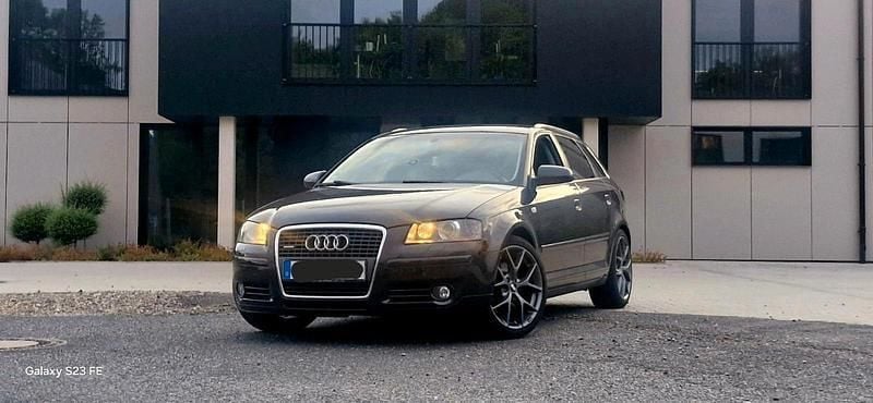 Schwarz Gebraucht 2006 Audi A3 Sportback Design Limousine | 6.950 € - Bild 1/4