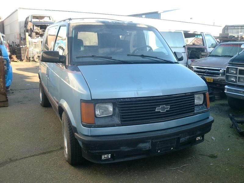 Blau Gebraucht 1989 Chevrolet Astro Van / Kleinbus | 2.750 € - Bild 1/4