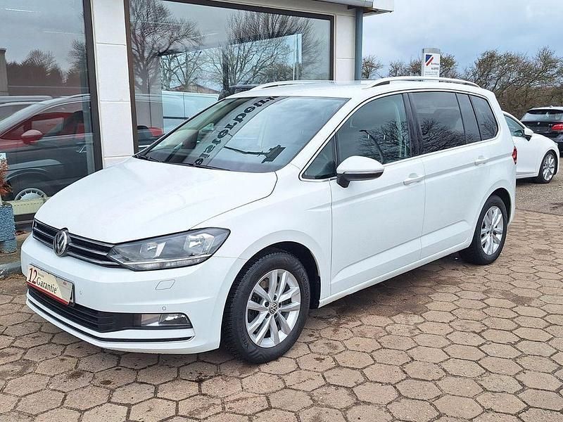 Gebraucht VW Touran Highline 150 PS (110 kW) 2017 Weiß Van / Kleinbus