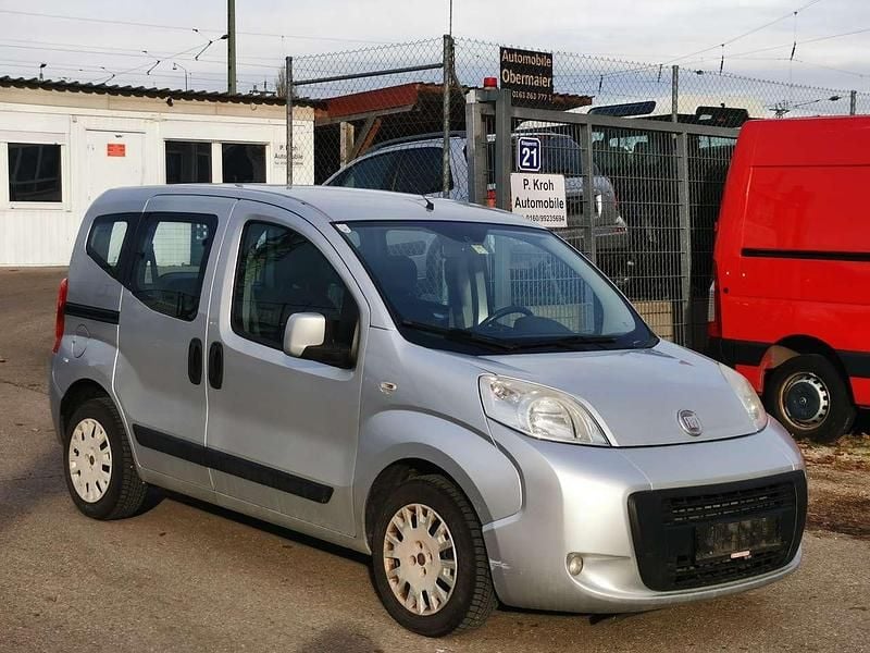 Colore esterno (maestro grau) Gebraucht 2011 Fiat Qubo Dynamic Van / Kleinbus | 3.750 € (Guter Preis) - Bild 1/4