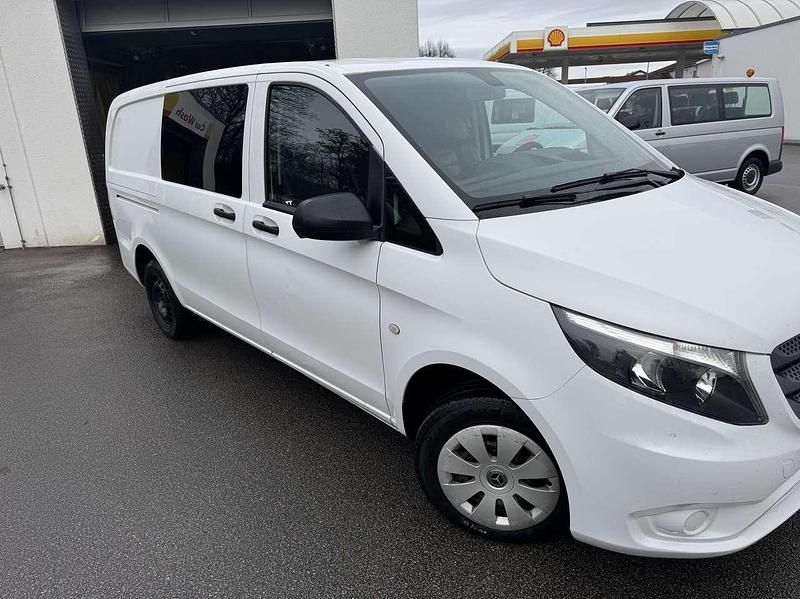 Gebraucht Mercedes Vito 114 PS (83 kW) 2017 Van