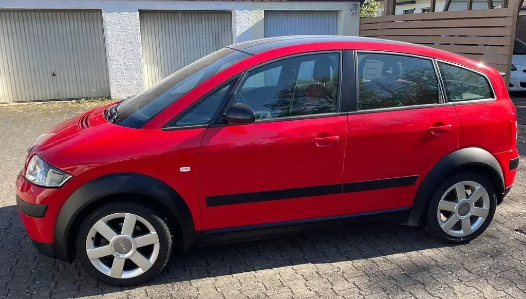 Gebraucht Audi A2 75 PS (55 kW) 2003 Rot Kleinwagen
