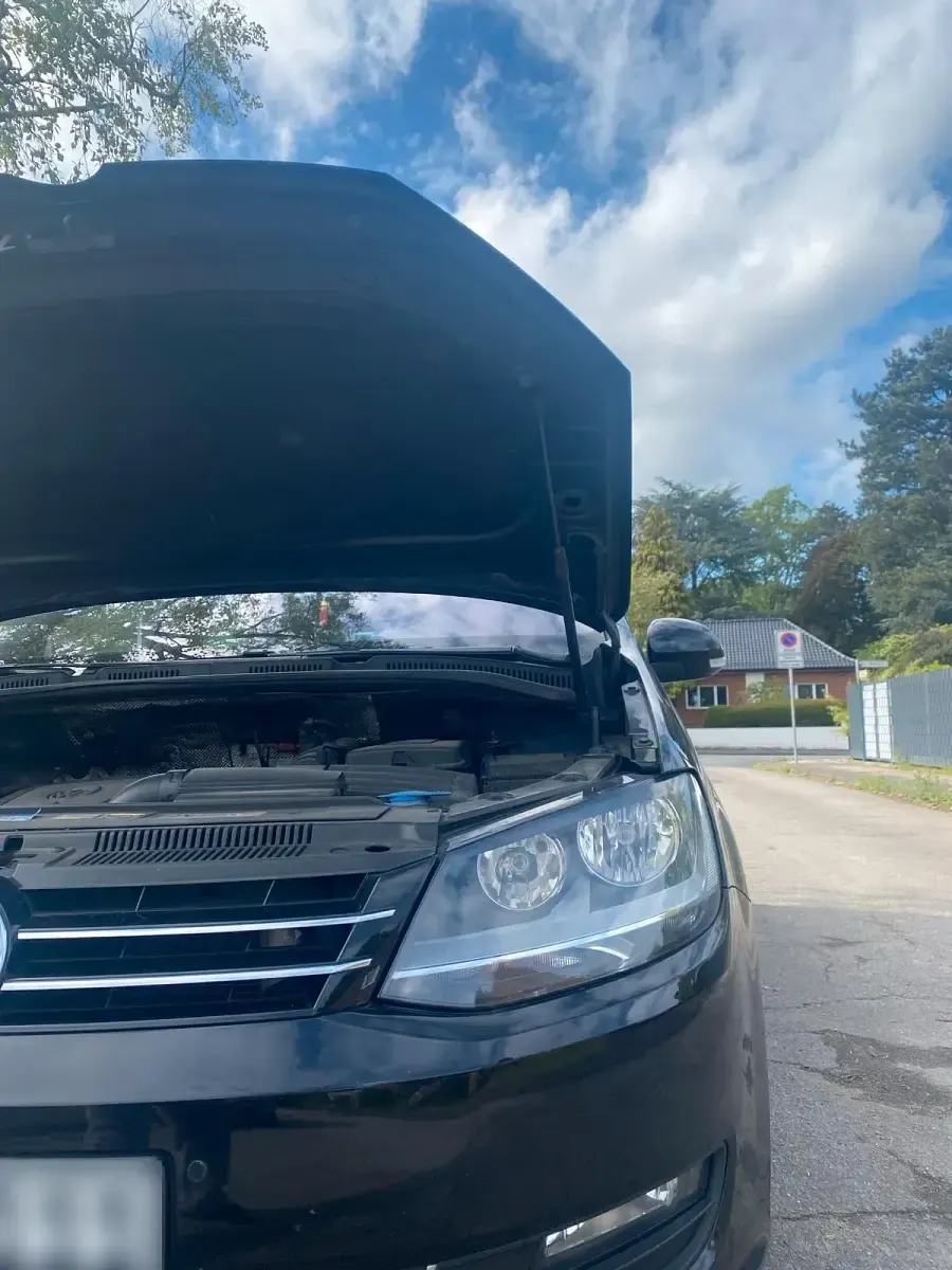 Gebraucht VW Sharan 140 PS (102 kW) 2013 Schwarz Van / Kleinbus
