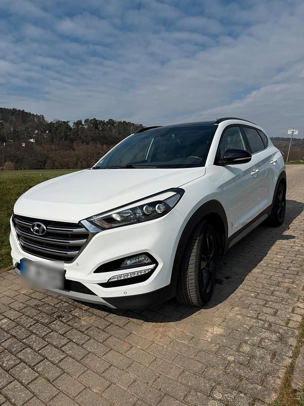 Gebraucht Hyundai Tucson 177 PS (130 kW) 2018 Weiß SUV