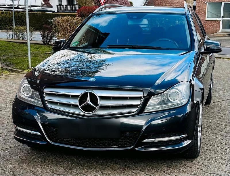 Gebraucht Mercedes C350 265 PS (194 kW) 2011 Schwarz Kombi