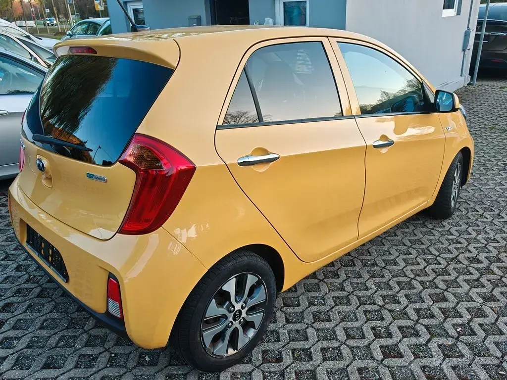 Gebraucht Kia Picanto DREAM-TEAM Edition 86 PS (63 kW) 2017 Gold Kleinwagen