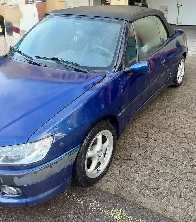 Gebraucht Peugeot 306 Cabriolet 98 PS (72 kW) 1999 Blau Cabrio