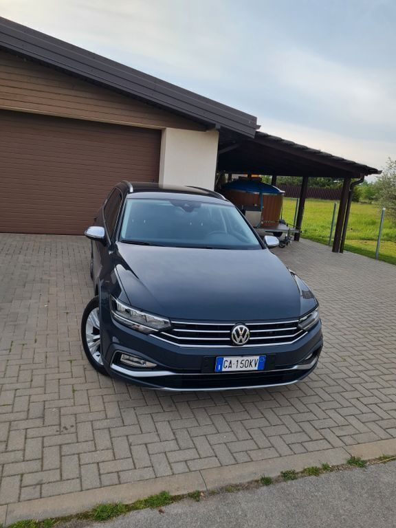 Gebraucht VW Passat Alltrack 239 PS (175 kW) 2020 Grau Kombi
