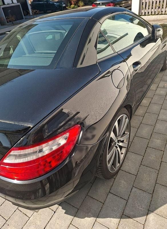 Gebraucht Mercedes SLK200 184 PS (135 kW) 2011 Schwarz Cabrio