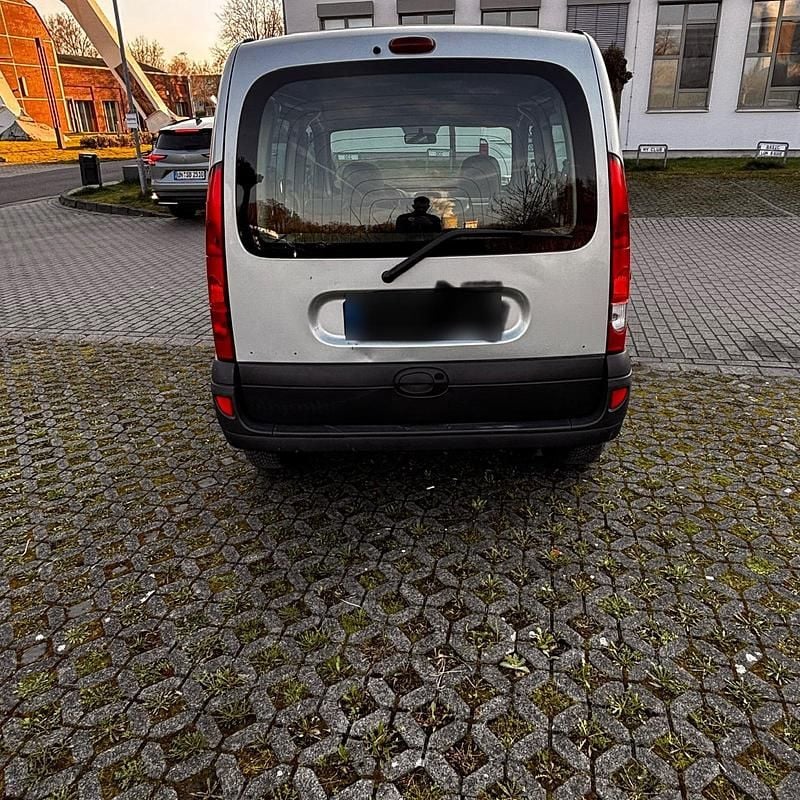 Gebraucht Renault Kangoo 68 PS (50 kW) 2008 Silber Van / Kleinbus