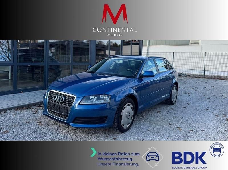 Blau Gebraucht 2010 Audi A3 Attraction Limousine | 5.490 € (Fairer Preis) - Bild 1/4