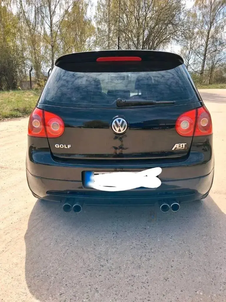 Używany VW Golf V 140 KM (102 kW) 2007 Czarny Sedan/Limuzyna