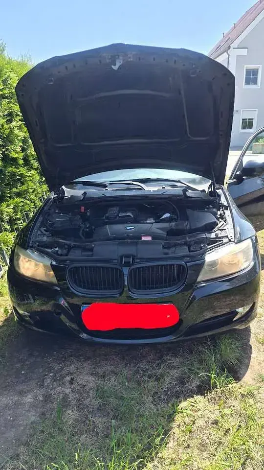 Gebraucht BMW 320 170 PS (125 kW) 2009 Schwarz Limousine