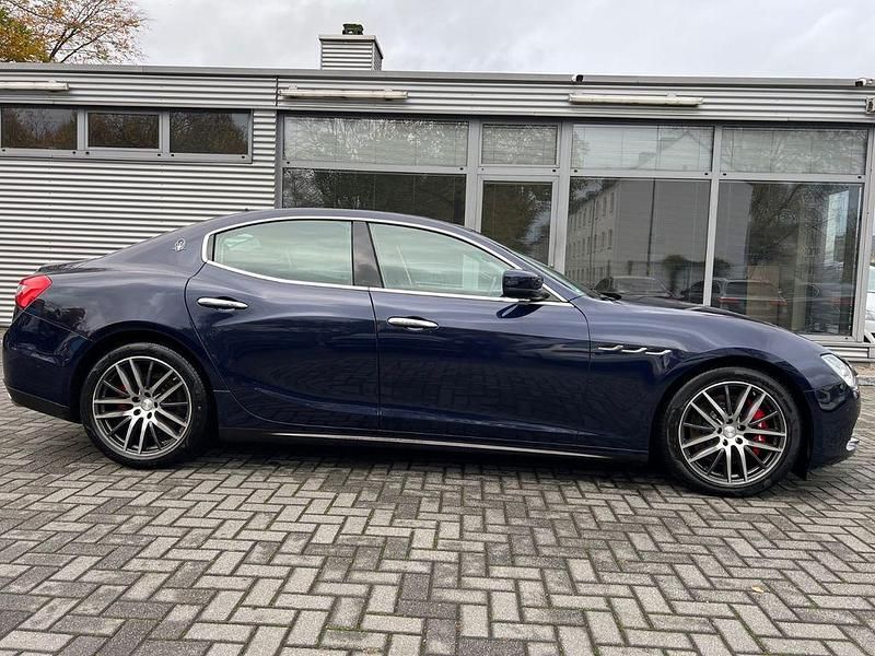 Gebraucht Maserati Ghibli 275 PS (202 kW) 2015 Blau Limousine
