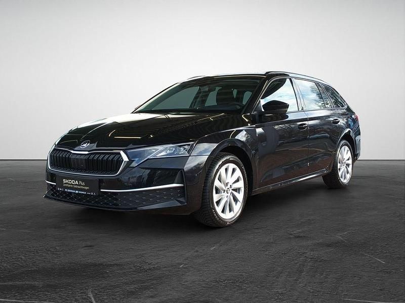 Gebraucht Skoda Octavia Selection 150 PS (110 kW) 2024 Grau (graphite grau metallic) Kombi