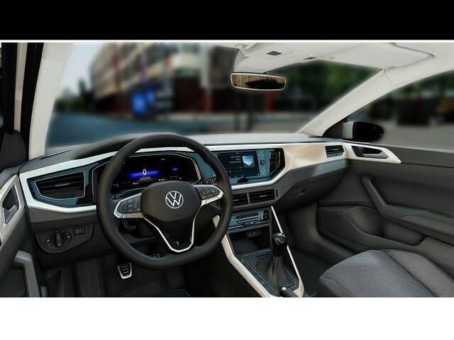 Gebraucht VW Polo Move 80 PS (58 kW) 2023 Silber Limousine