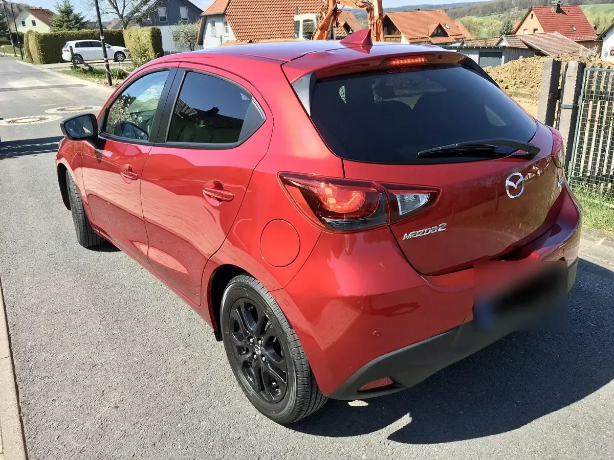 Gebraucht Mazda 2 Kizoku 90 PS (66 kW) 2019 Rot Kleinwagen