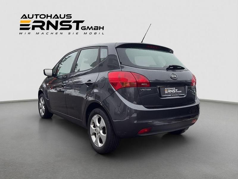 Gebraucht Kia Venga Edition 7 90 PS (66 kW) 2013 Grau Kleinwagen