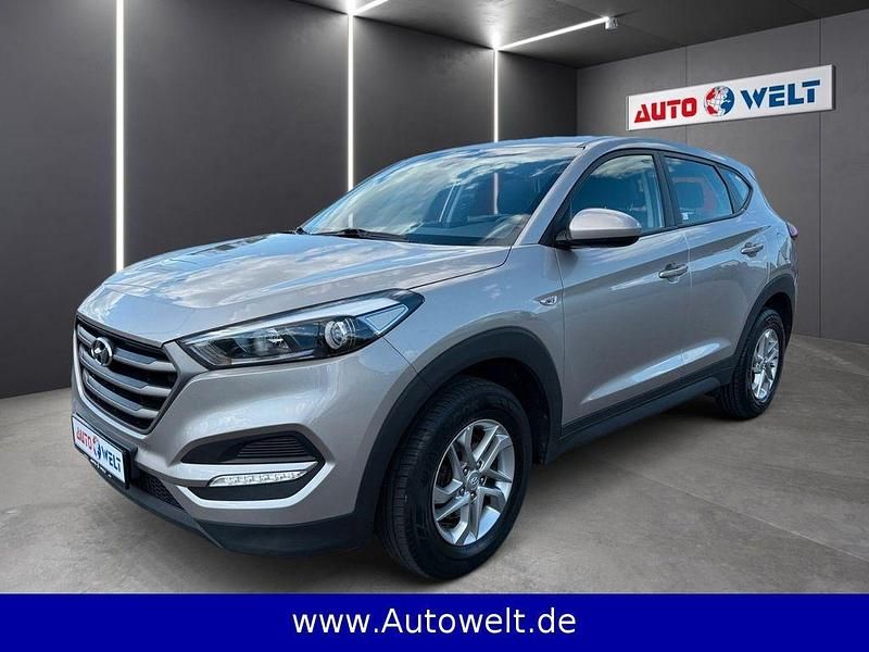 Grau Gebraucht 2016 Hyundai Tucson SUV | 13.890 € (Guter Preis) - Bild 1/4