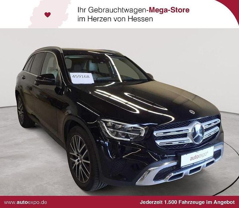 Schwarz Gebraucht 2022 Mercedes GLC400d SUV | 36.990 € (Fairer Preis) - Bild 1/4