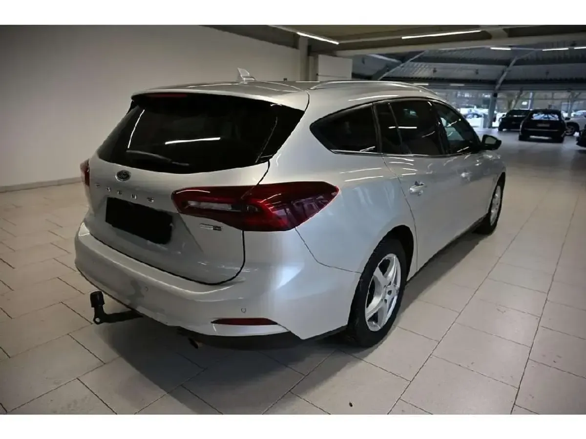 Gebraucht Ford Focus Titanium X 155 PS (114 kW) 2023 Unbekannt (metallic) Kombi