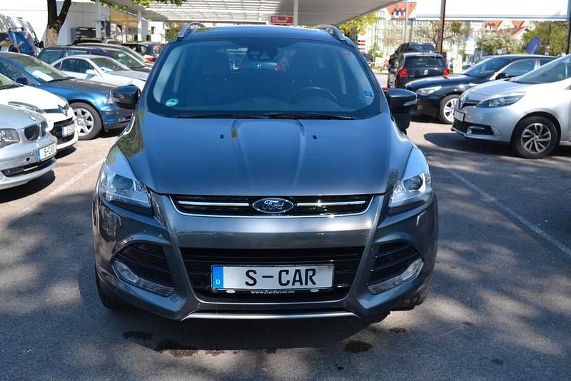 Usado Ford Kuga Titanium 182 HP (133 kW) 2013 Cinzento SUV