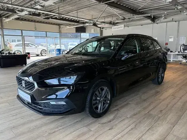 Gebraucht Seat Leon 131 PS (96 kW) 2022 Grau Limousine