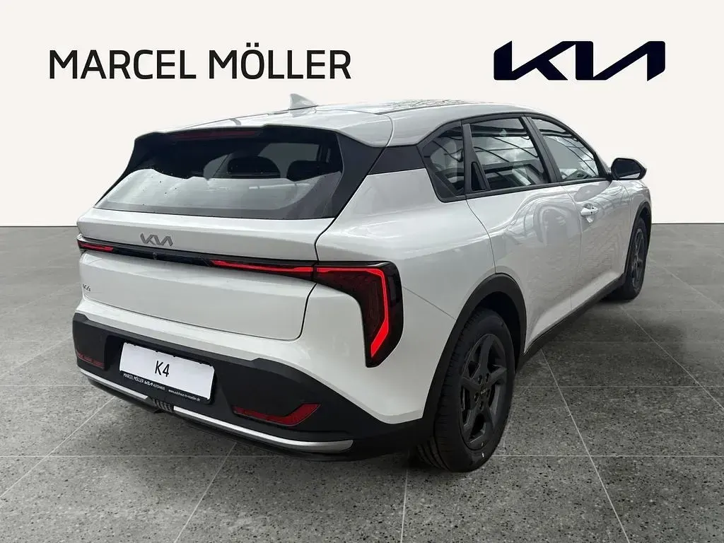 Neu Kia K4 Comfort 150 PS (110 kW) 2026 Weiß Limousine