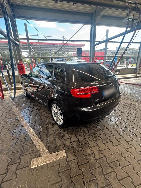 Gebraucht Audi A3 160 PS (117 kW) 2011 Grau Kleinwagen