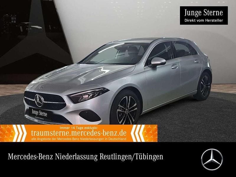 Silber Gebraucht 2024 Mercedes A200 Advanced Limousine | 30.690 € (Fairer Preis) - Bild 1/3