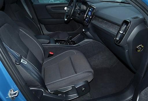 Gebraucht Volvo EC40 Plus 300 kW (408 PS) 2022 Blau SUV