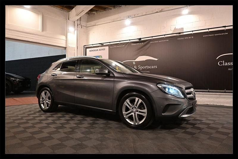 Grau Gebraucht 2014 Mercedes GLA220 SUV | 12.950 € (Guter Preis) - Bild 1/4