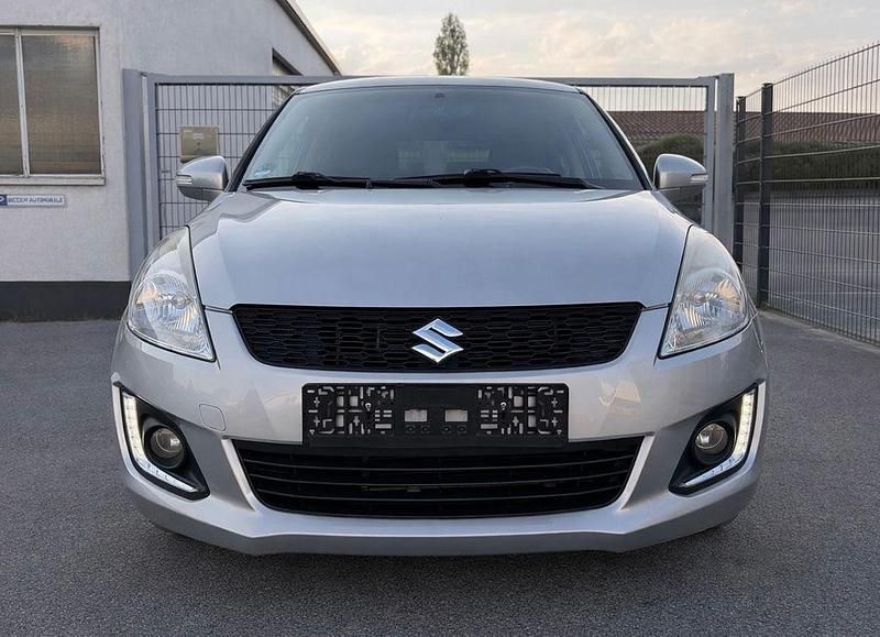 Gebraucht Suzuki Swift Comfort 94 PS (69 kW) 2014 Silber Kleinwagen