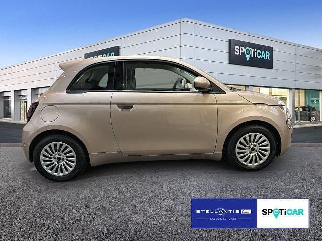 Gebraucht Fiat 500e 86 kW (118 PS) 2023 Schwarz Kleinwagen