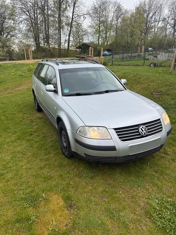 Gebraucht VW Passat Comfortline 150 PS (110 kW) 2001 Silber Kombi