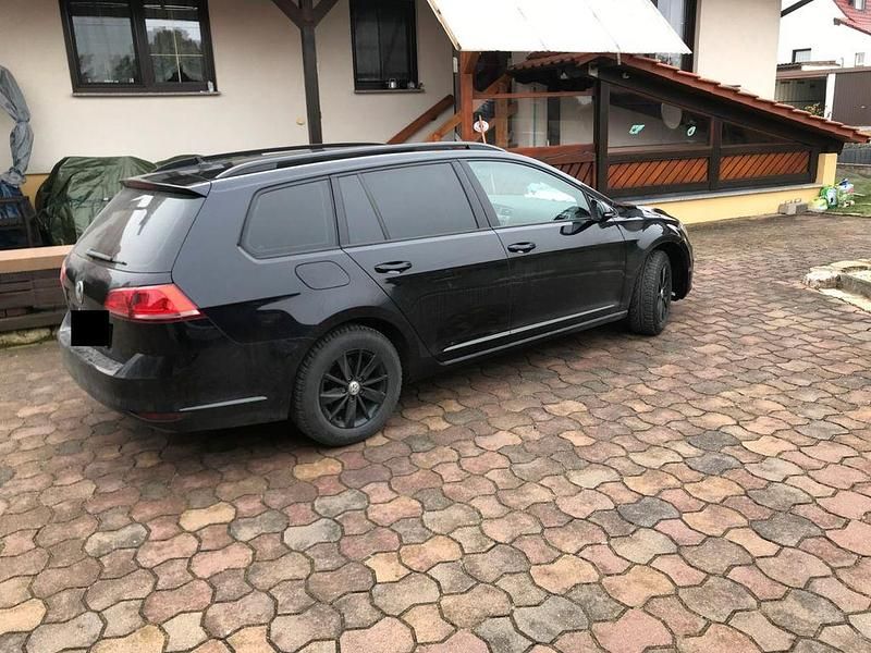 Gebraucht VW Golf VII Trendline 105 PS (77 kW) 2013 Schwarz Kombi