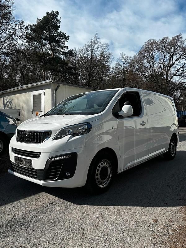 Gebraucht Peugeot Expert Premium 122 PS (89 kW) 2019 Weiß Van