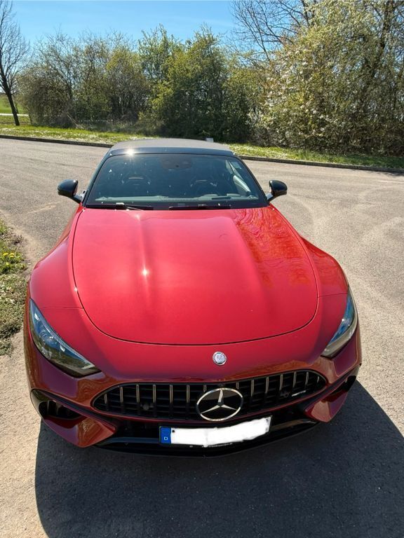 Gebraucht Mercedes SL63 AMG AMG 585 PS (430 kW) 2023 Rot Cabrio