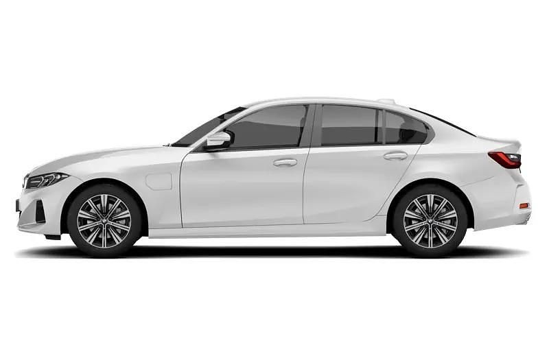 Grau Gebraucht 2025 BMW 330e Comfort Edition Limousine | 54.980 € (Fairer Preis) - Bild 1/1