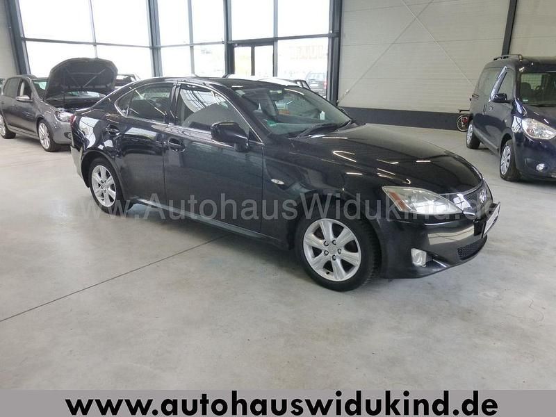 Gebraucht Lexus IS220d 177 PS (130 kW) 2007 Schwarz Limousine