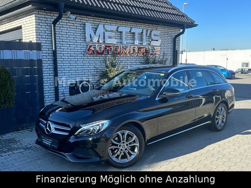 Obsidianschwarz metalliclack Gebraucht 2017 Mercedes C180 Avantgarde Kombi | 18.990 € (Fairer Preis) - Bild 1/4