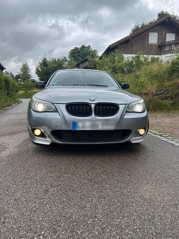 Grau Gebraucht 2004 BMW 530 M Sport Limousine | 7.500 € (Fairer Preis) - Bild 1/4