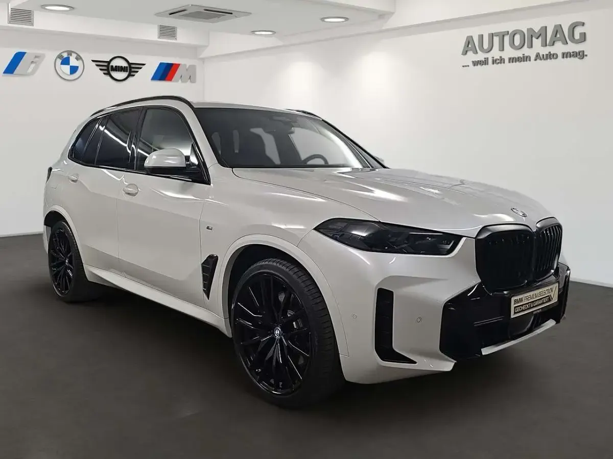 Gebraucht BMW X5 M Sport 309 PS (227 kW) 2025 Mineralweiss SUV