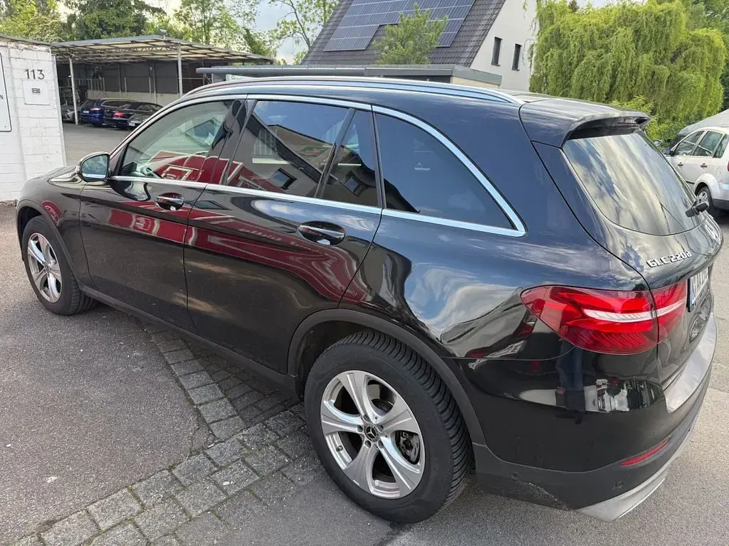 Gebraucht Mercedes GLC220 170 PS (125 kW) 2018 Schwarz SUV