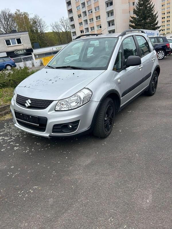 Gebraucht Suzuki SX4 Style 135 PS (99 kW) 2011 Silber Kleinwagen