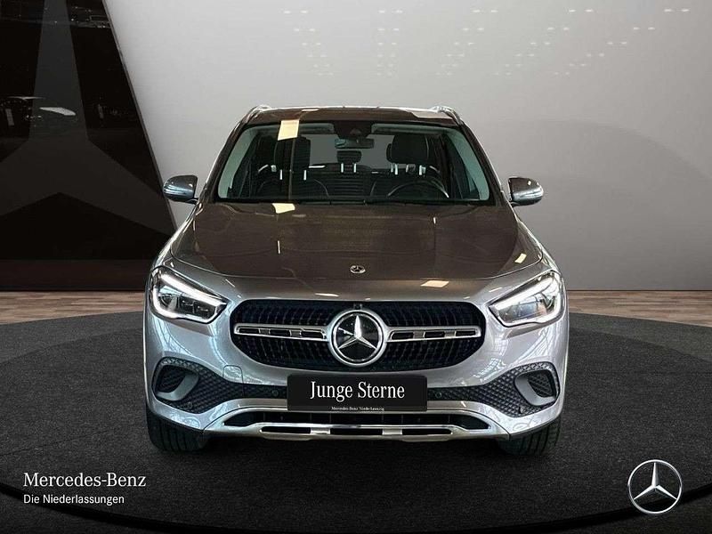 Gebraucht Mercedes GLA250 Progressive 160 PS (117 kW) 2021 Grau SUV